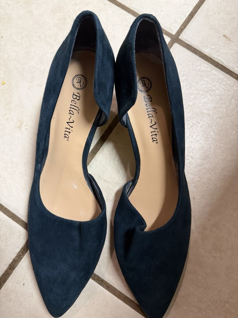 Bella Vita Navy Pointed Toe Suede Pumps